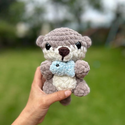 Nutria con pez